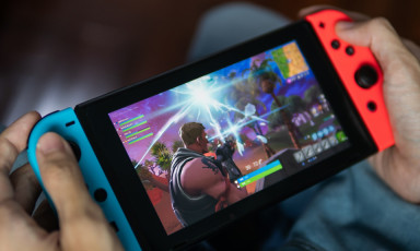 Nintendo Switch thế hệ mới sẽ sử dụng màn Samsung OLED?
