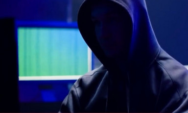 YouTube bị tố là nguồn gốc lan truyền nhiều tin giả