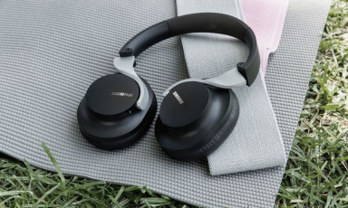 #CES 2022: Tai nghe chống ồn giá rẻ hơn đối chọi với Sony WH-1000XM4