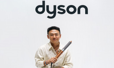 Dễ dàng tạo kiểu tóc ngay tại nhà cùng Dyson Airwrap Multi-Styler thế hệ mới!