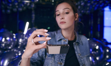 Với Galaxy Z Fold 4 và Galaxy Z Flip4, ai rồi cũng "nghiện" gập mở thôi!