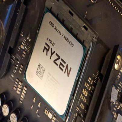 CPU Ryzen X3D chơi game giá rẻ mới sắp được công bố từ AMD?