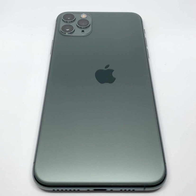 iPhone lệch logo táo có giá gần 63 triệu VNĐ độc nhất trên thế ...