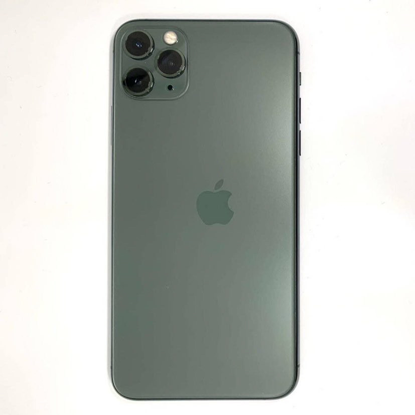 iPhone lệch logo táo có giá gần 63 triệu VNĐ độc nhất trên thế ...